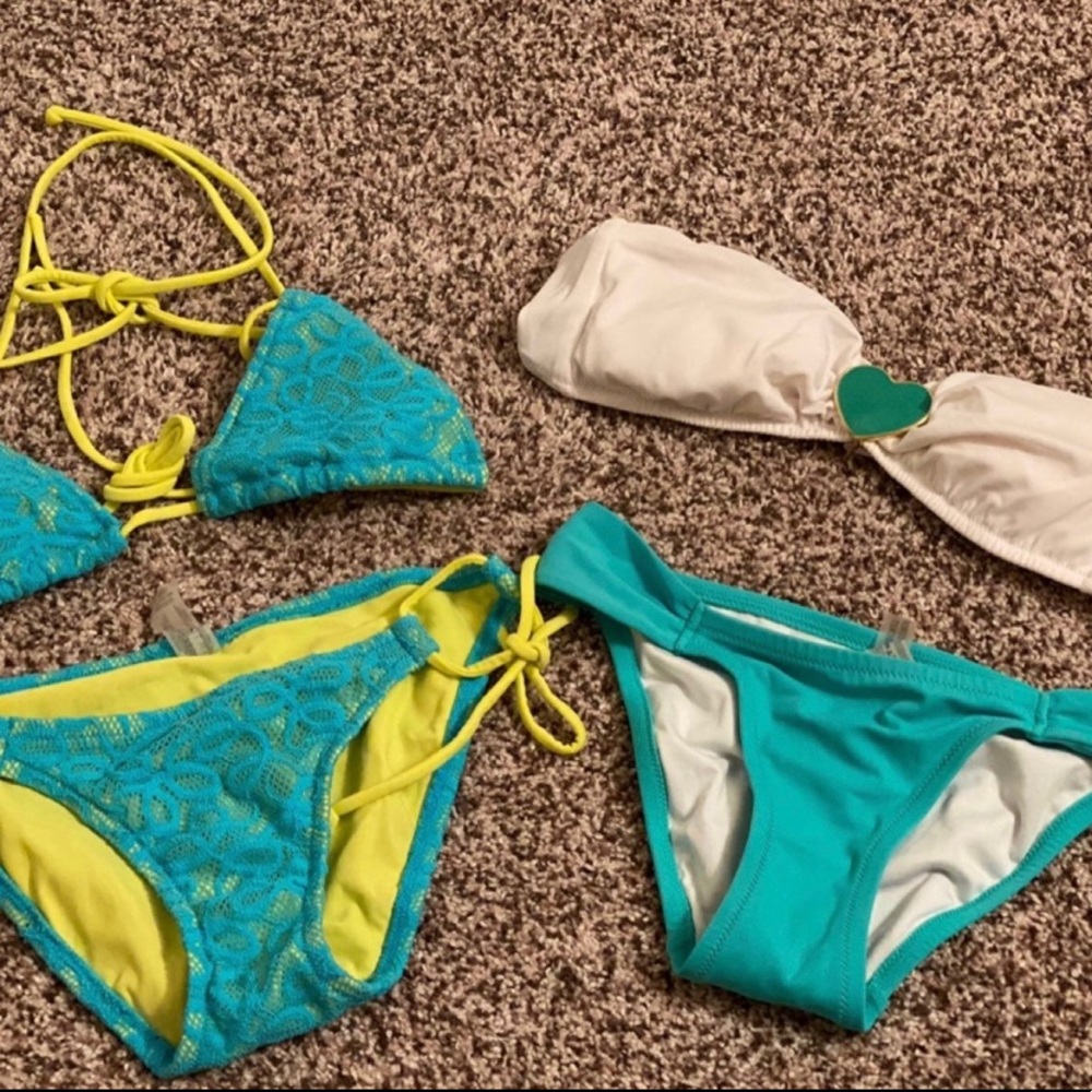 VICTORIA SECRET BATHING SUITS LOT OF 2